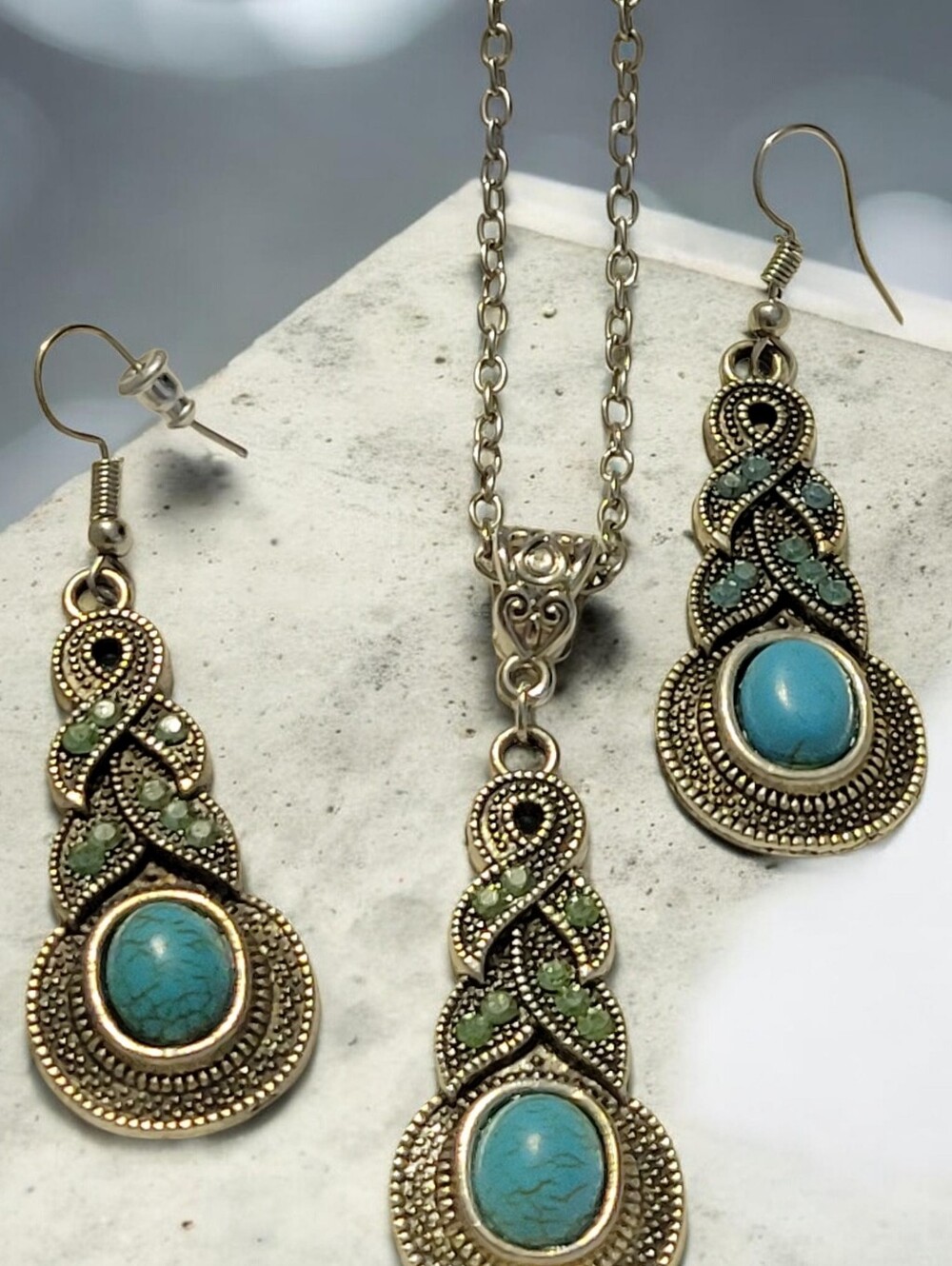 Turquoise & Silver Filigree Pendant Necklace and Earrings Set